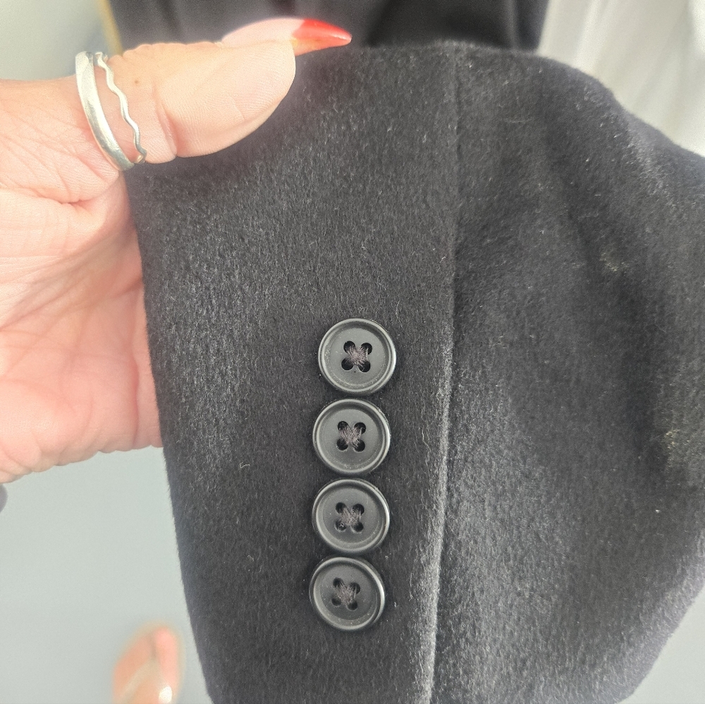 Saks Fifth Avenue Cashmere Blazer 42 Reg 3 For 1000.00 Or 500 Ea Hp🔥🔥🔥 - Picture 3 of 4